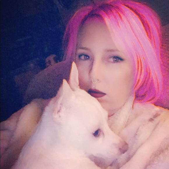 Meet your Posher, Deborah Sue - Picture 1 of 1